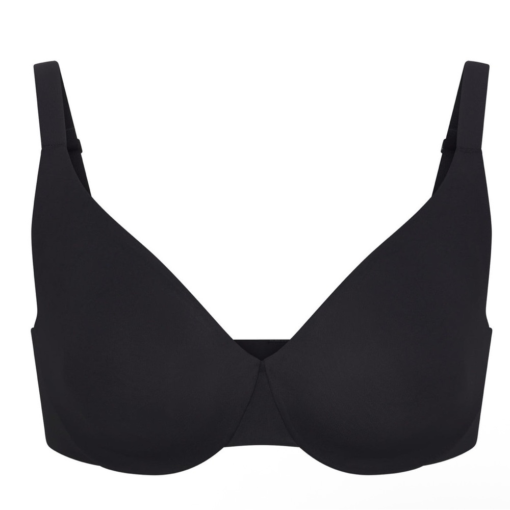 SKIMS Black full coverage bra 36D